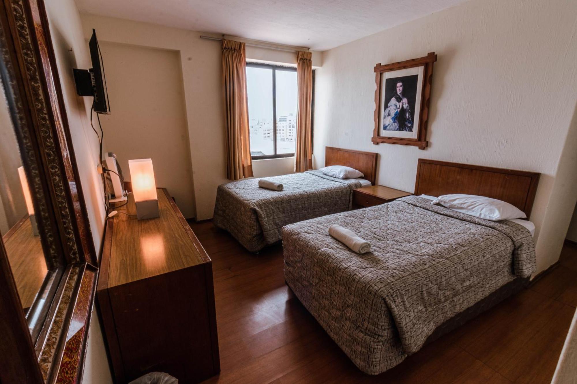 Hotel El Plaza リマ エクステリア 写真