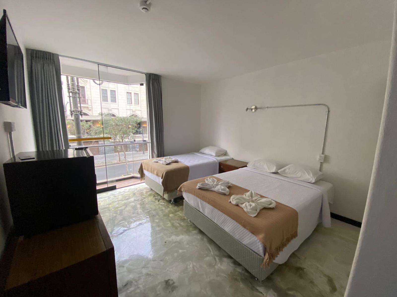 Hotel El Plaza リマ エクステリア 写真