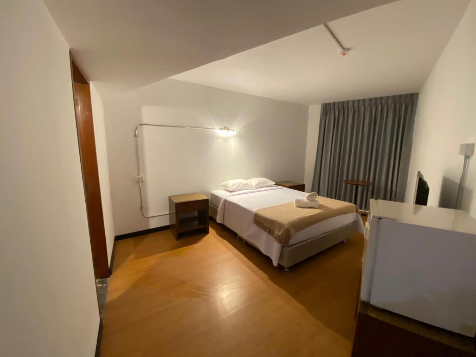Hotel El Plaza リマ エクステリア 写真